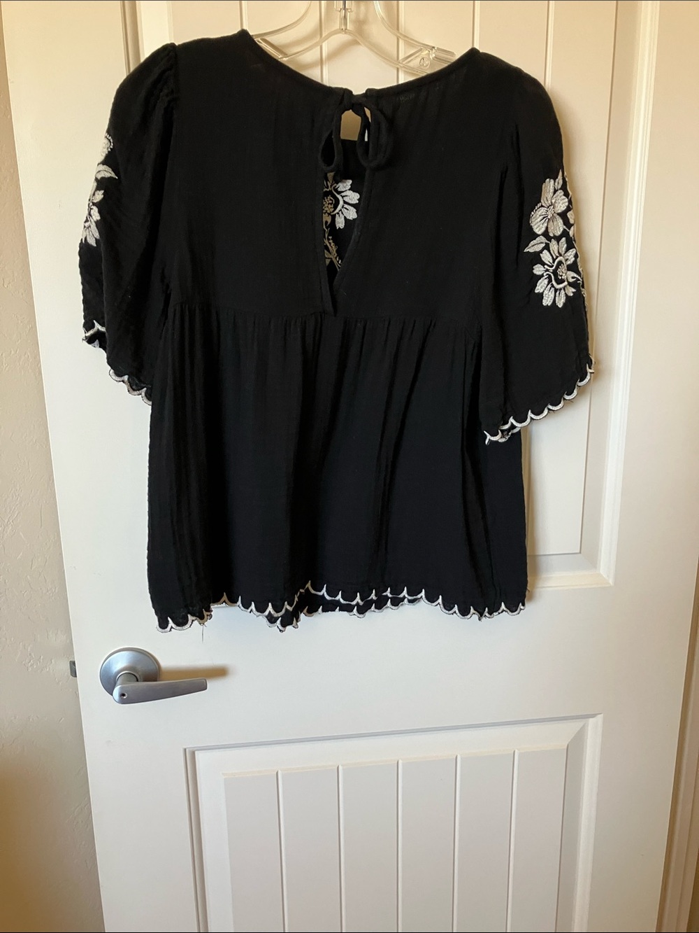 Old Navy size M black BOHO Shirt - Picture 2 of 4